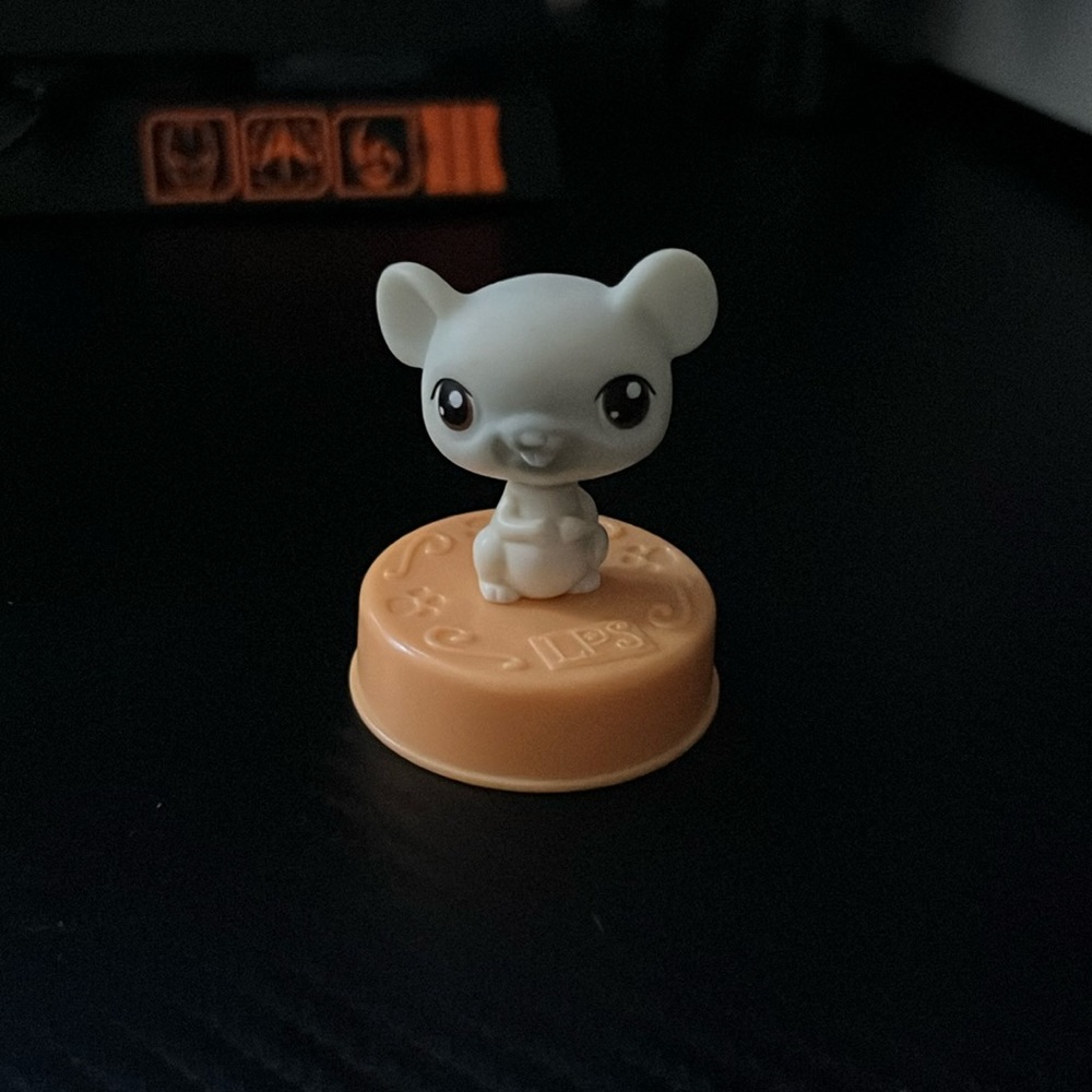 Littlest Pet Shop McDonald’s mouse toy